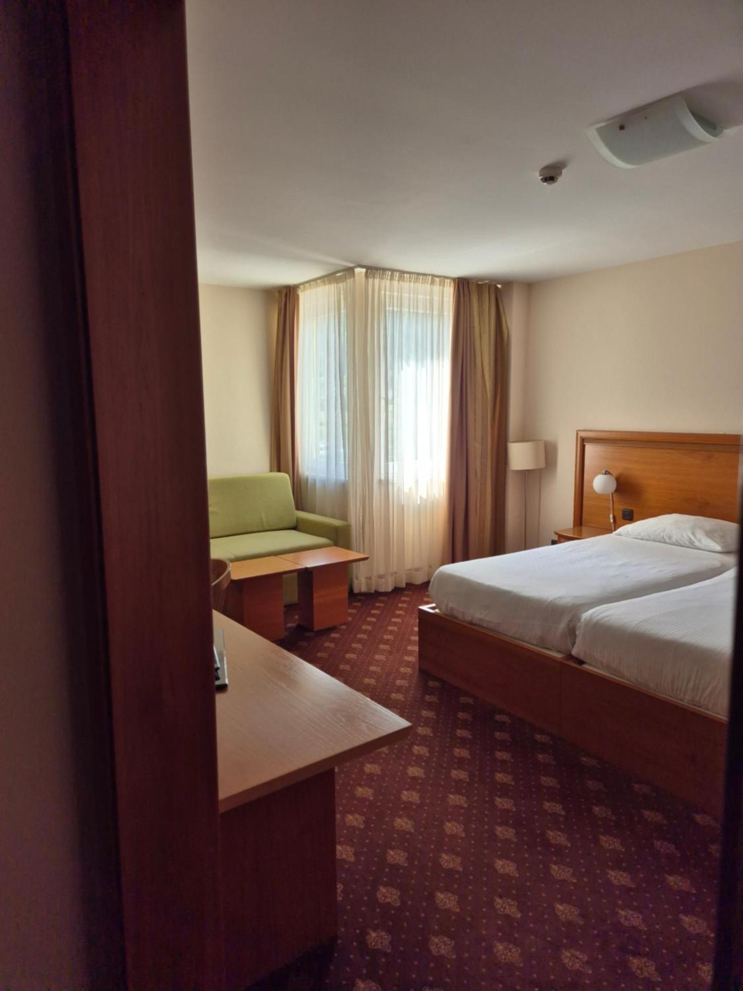 Hotel Korosica Шентьянж-при-Дравограду Экстерьер фото